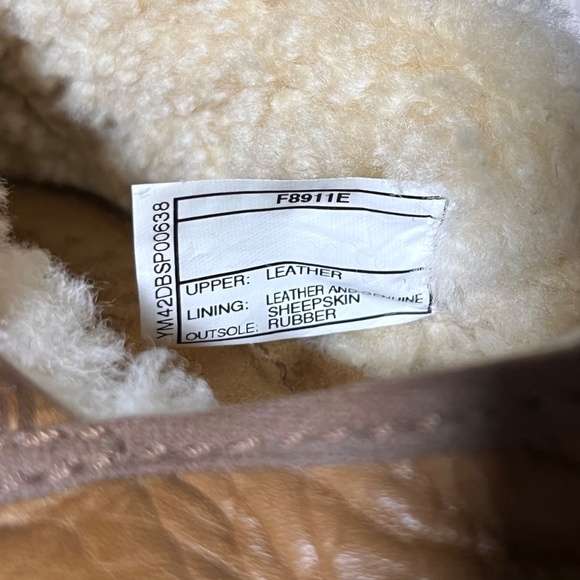 UGG Australia Women's Bettey Tan Slip On Lined Moccasins Clogs Size 7 Model 1928 - Picture 10 of 11